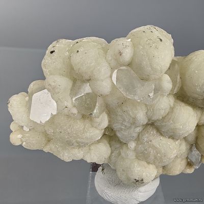 Стильбит, кальцит. Индия. 64*45*30мм