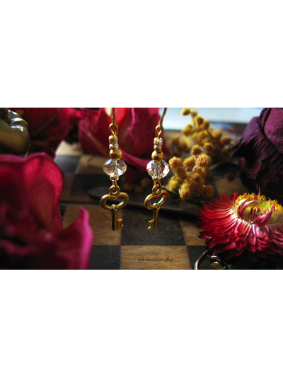 Золотой ключик. Авторские серьги с хрустальными бусинами