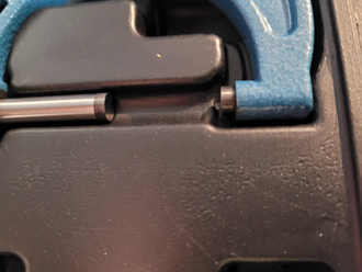 Набор микрометров из четырех штук 0-100 0.01 мм в кейсе