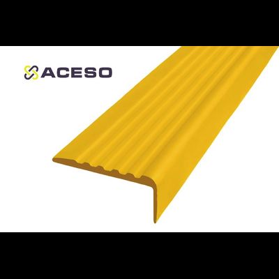 Самоклеящийся угол противоскользящий на ступени в  бухте 12,5 м цена за метр