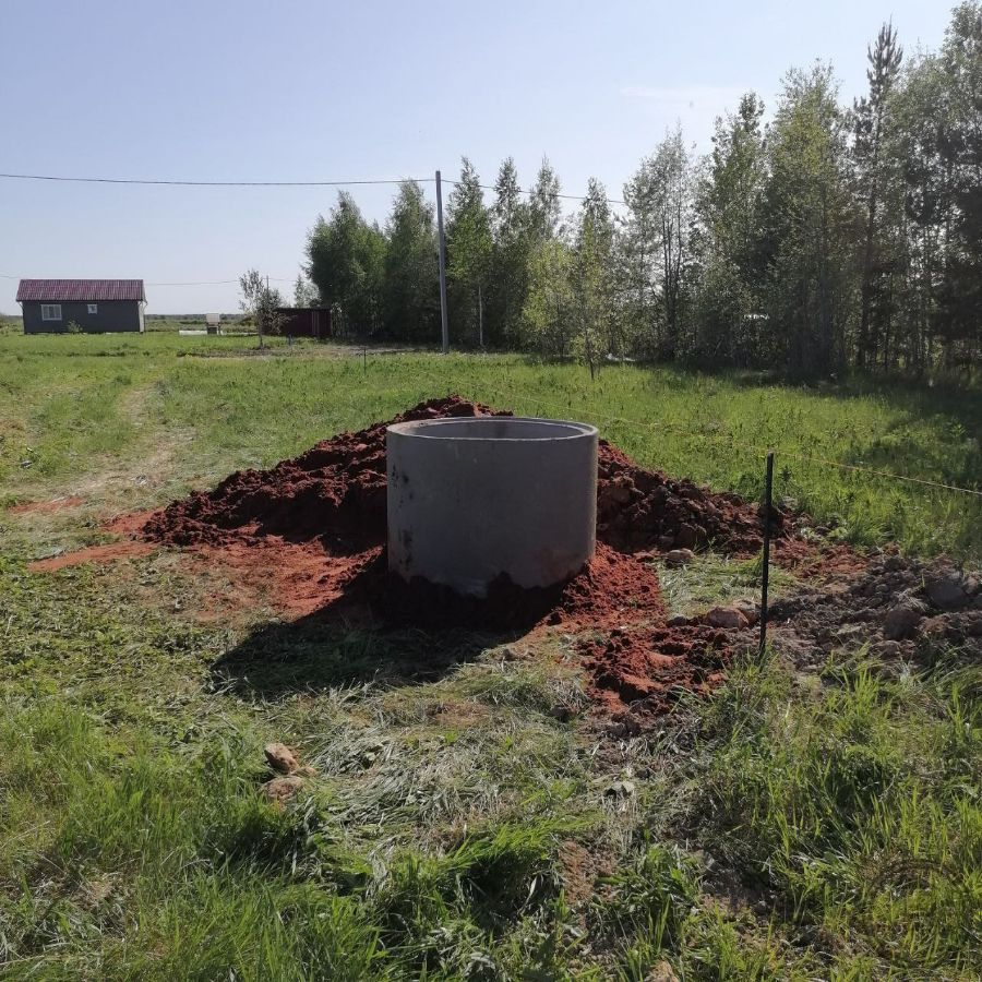 Монтаж и установка колодца в коттеджном поселке Голубые озера Гатчинский район Ленинградской области