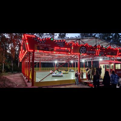 Автодром с питанием от пола 15х19 м.