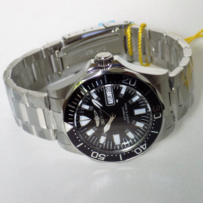 Invicta 7041 hotsell