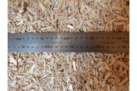 Щепа: вылет ножей 11 мм, сито 35х7 мм, естественная влажность.