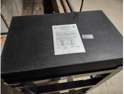 Плита поверочная гранитная 630х400х100 мм №0110 Плоскостность: 4.45 мкм со стендом