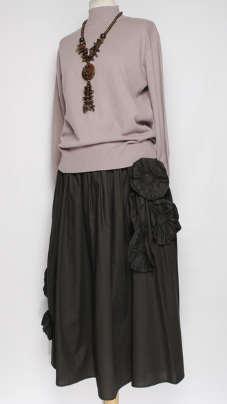 ЮБКА НАРЯДНАЯ ХЛОПОК "АППЛИКАЦИИ ЦВЕТЫ " черная до р.54