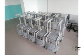 Стулья пластиковые Клевер