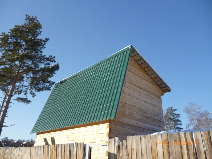 Кровля металлочерепица.