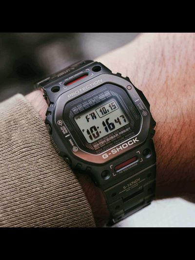 Часы Casio G-Shock GMW-B5000TVA-1