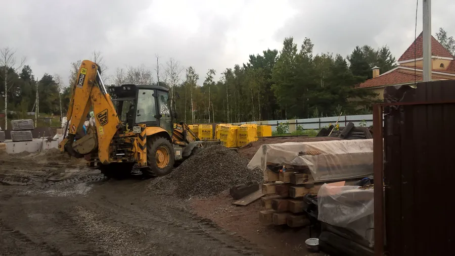 Выгрузка керамических блоков