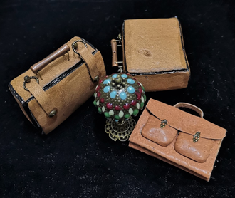 Портфель для кукол и мишек.