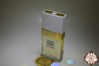 廃盤 希少 CHANEL UNE FLEUR DE CHANEL 35ml Une Fleur de Chanel