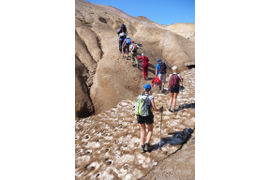 группа туристов на восхождении