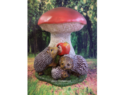 ЁЖИКИ ПОД ГРИБОМ 39*33см   4кг   полистоун Россия 3659/016803 Ежик - символ защиты и удачи. Защищайте свой дом и участок с помощью этих милых зверьков.