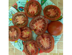 Томат Маленькое черное сердце