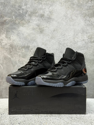 Nike Air Jordan 11 Cap And Gown