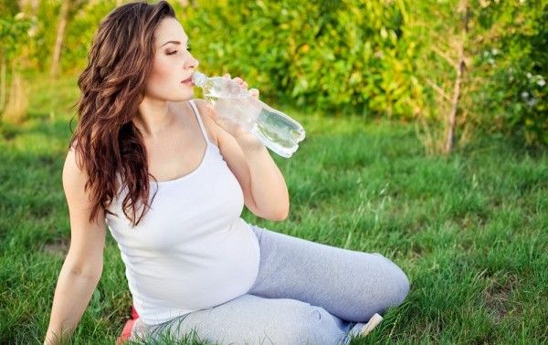 Польза воды для беременных