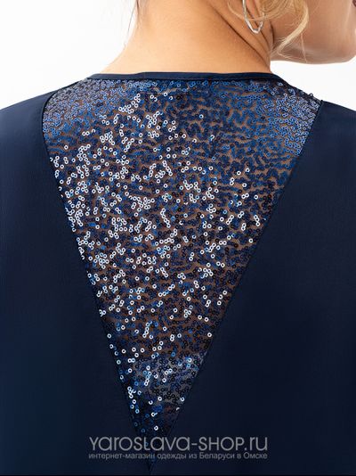 Нарядный брючный костюм в синем цвете