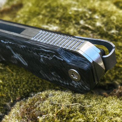 Складной нож Авиационный Single сталь ELMAX, рукоять хаотичный карбон