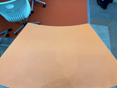 Стол фигурный лекционный (Дуга)