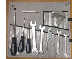 Набор шоферского инструмента типа М-133 УАЗ, сумка