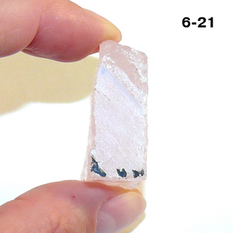 Розовый кварц натуральный (необработанный) №6-21: 9,5г - 28*16*12мм
