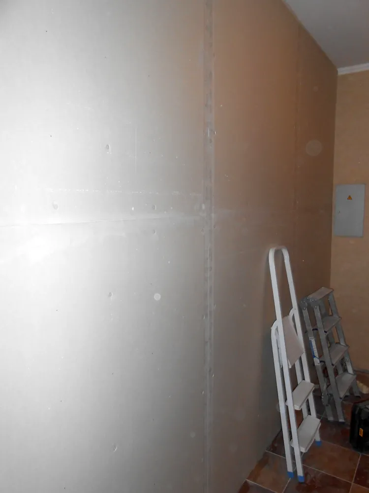 Монтаж бескаркасной системы завершён!