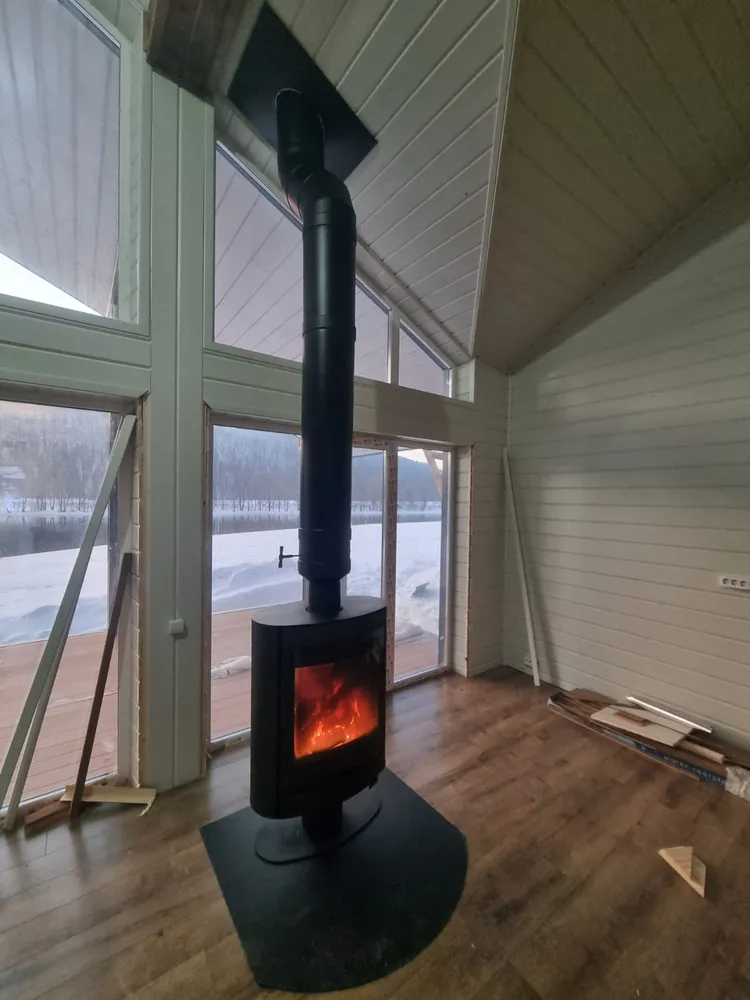 Печь-Камин Свитязь. Павловка. Печь может поворачиваться вокруг своей оси. Дымоход "MAGMA" (Санкт Петербург)