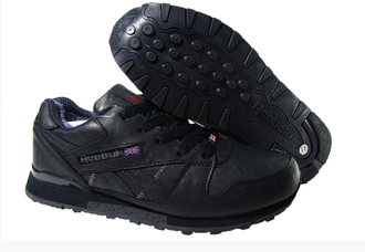 Кроссовки Reebok Classic черные зимние с мехом
