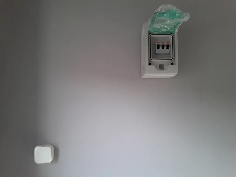 Монтаж электропроводки в чистых комнатах ООО "Воронежская Керамика"