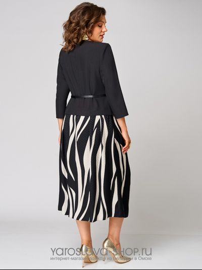 Платье женское А-силуэта в черно-белом цвете