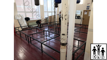 Монтаж ринга на помосте