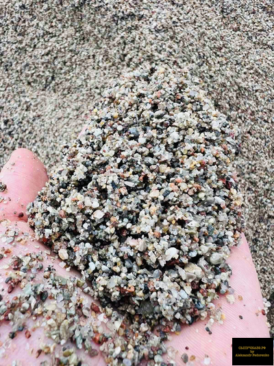 песок повышенной крупности четверка