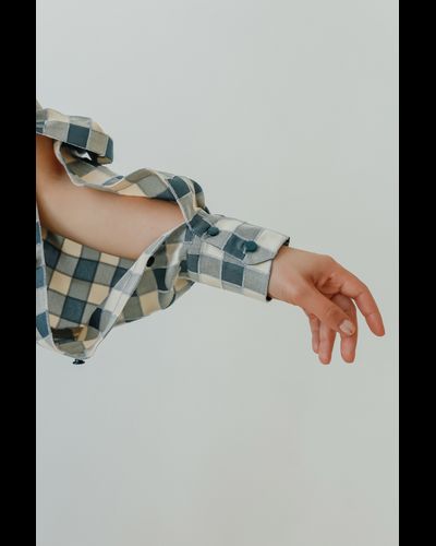 Платье-рубашка из итальянской вискозы с разрезами