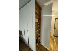 Шкаф распашной