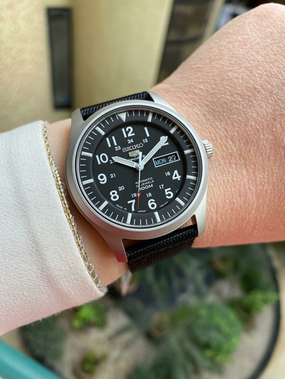 Наручные часы Seiko SNZG15J1