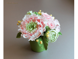 Букет "Розки и мимозки".