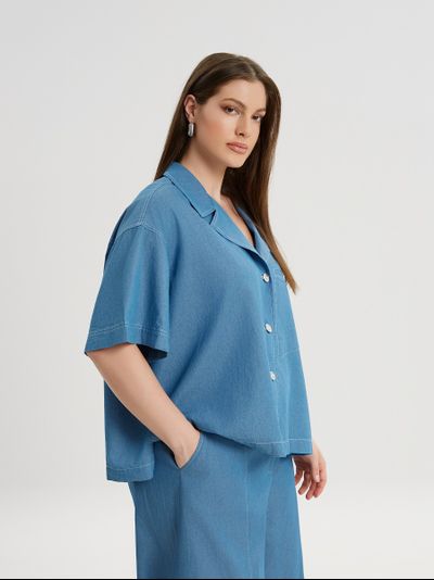 Рубашка голубая свободного кроя