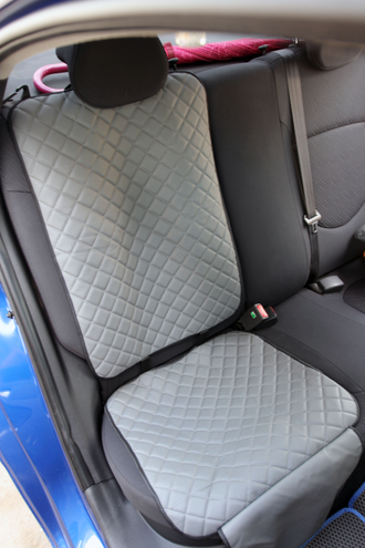 Защитная накидка под детское кресло с прострочкой ромб