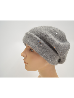 Берет с отворотом женский
