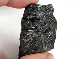 Нуумит (жедрит-антофиллит), необработанный образец, Гренландия (40*24*20 мм, 33 г) №29923