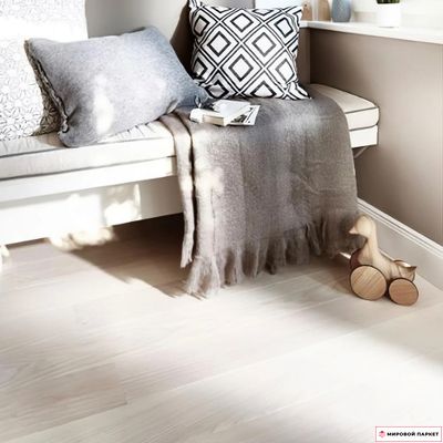 Паркетная доска PolarWood Classic Ясень Премиум Дувр 138 мм 1-полосный с фаской масло замок 2G толщина 14 мм 2.2 м2