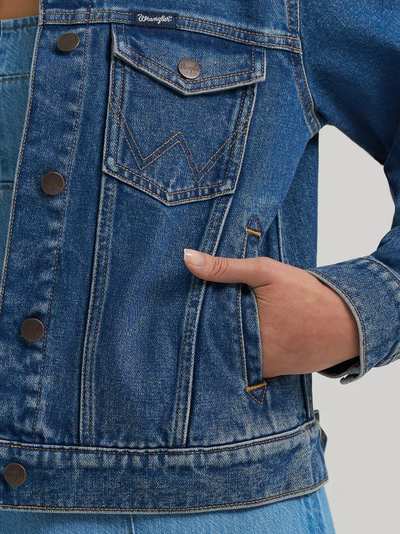 Куртка Wrangler® Women's Western Unlined Denim Jacket
