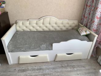 Детская кровать-диван &quot;Фея&quot; с мягкой спинкой Тон 10