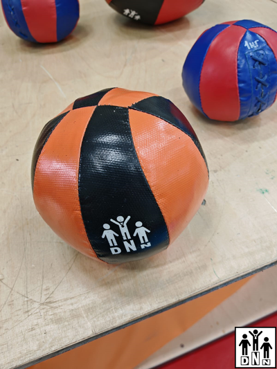 Мяч медбол из тента