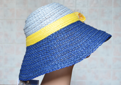 sinyaya-zhenskaya-shlyapa-zheltyy-bant-letnyaya-italiya-vizio