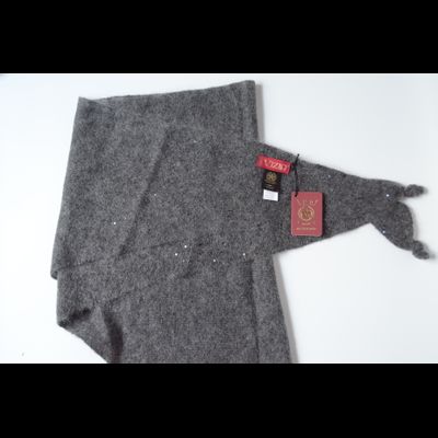 Темно - серый вязаный женский берет полосами Vizio Италия 8067 B