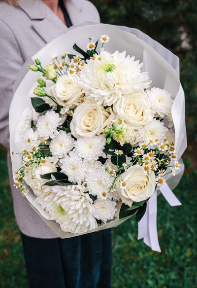 Большой белый букет