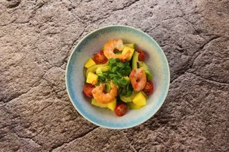 Салат с креветками и манго / Salad with shrimp and mango