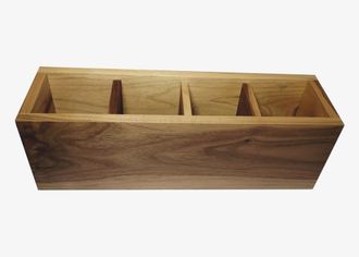 шкатулка из ореха для аксессуаров на четыре отделения